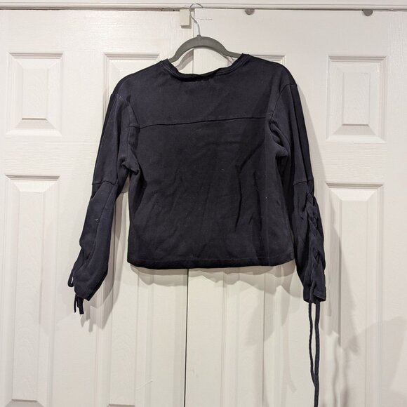Slate & Willow Sweater with lacing detail on the sleeve, Blue Black, size medium - Picture 4 of 4